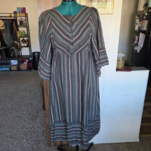 Voriagh “Adelina” dress in striped linen chestnut - Picture 1 of 5
